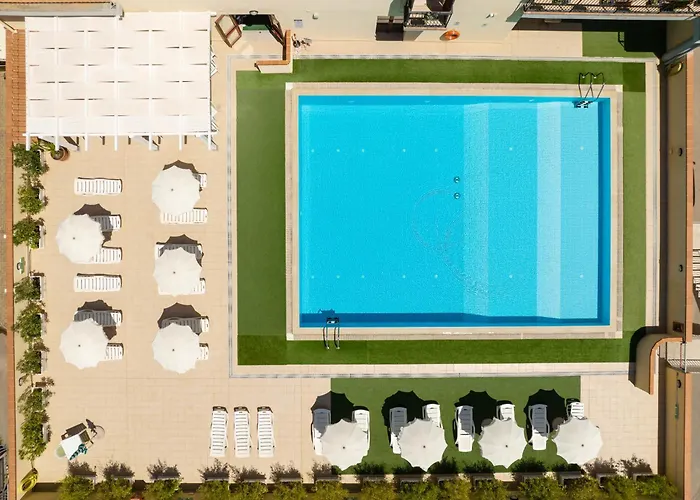 Stylish Le Fontane 1 Bedrapt B4 Sleeps 4