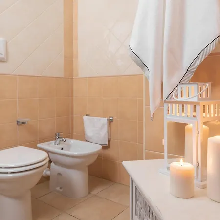 Stylish Le Fontane 1 Bedrapt B4 Sleeps 4 דירה וילסימיוס