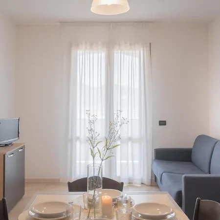 Stylish Le Fontane 1 Bedrapt B4 Sleeps 4