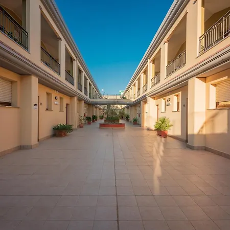 Stylish Le Fontane 1 Bedrapt B4 Sleeps 4 Apartamento Villasimius