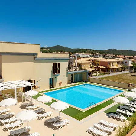 Apartamento Stylish Le Fontane 1 Bedrapt B4 Sleeps 4 Villasimius