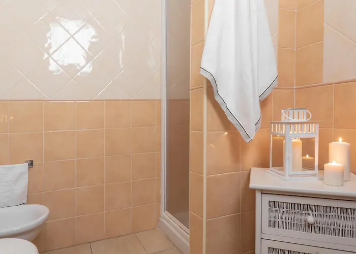 Stylish Le Fontane 1 Bedrapt B4 Sleeps 4 Appartamento