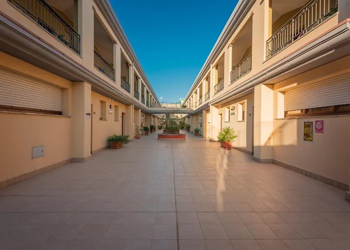 Stylish Le Fontane 1 Bedrapt B4 Sleeps 4 Appartamento Villasimius