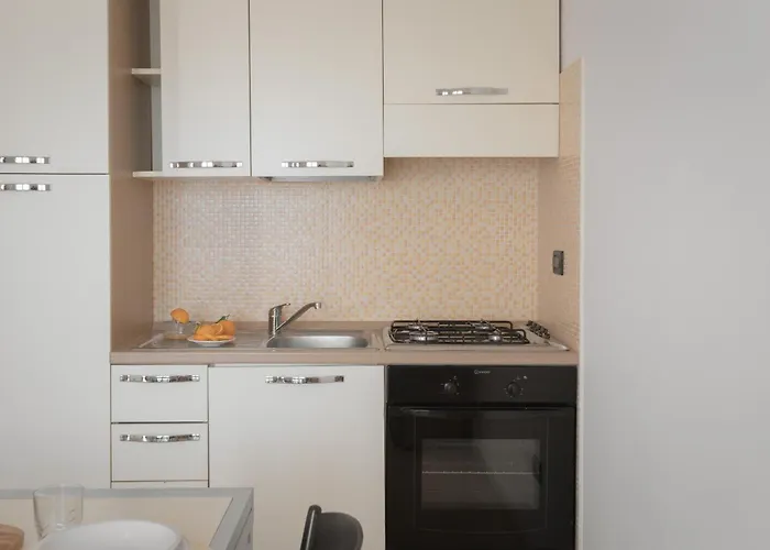 Stylish Le Fontane 1 Bedrapt B4 Sleeps 4 * וילסימיוס